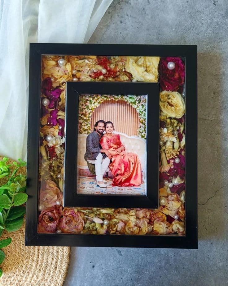 Handmade Flower Preservation Art - Image 10