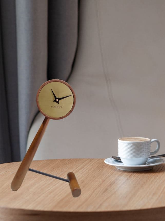 Elight Table Clockwood