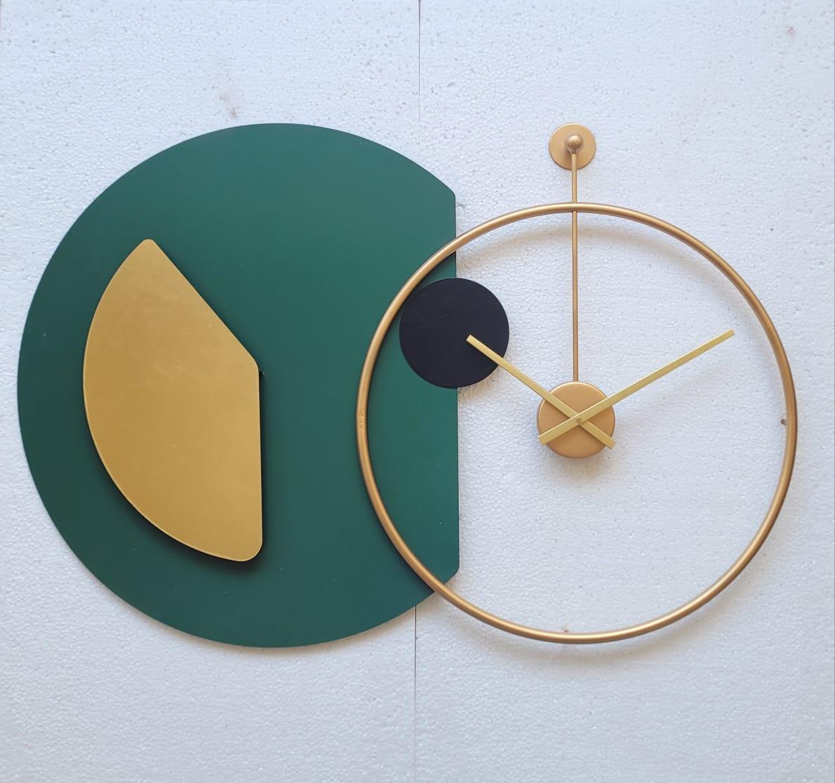 Decorative Metal Wall Clock - Image 3