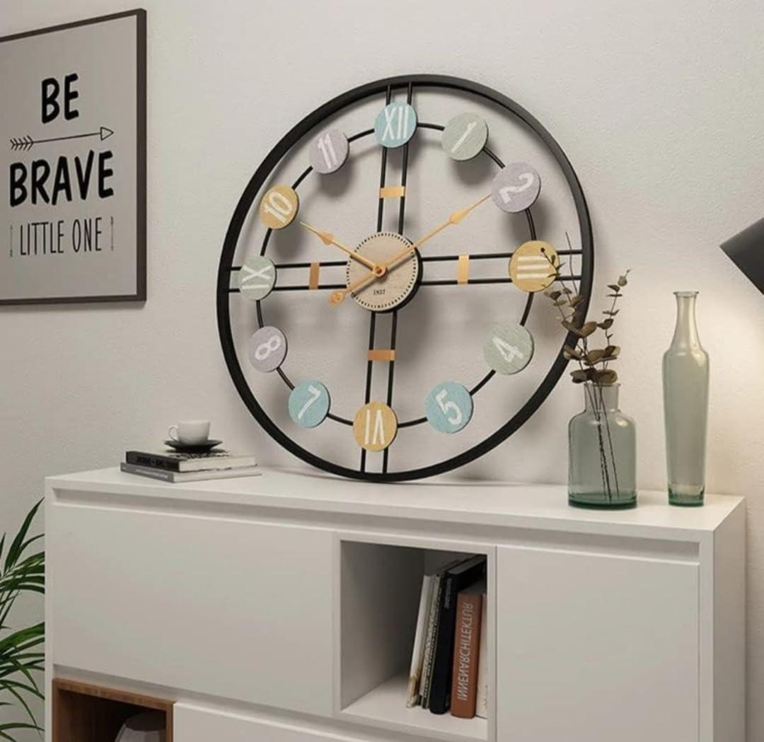 Vintage Metal Clock - Image 3