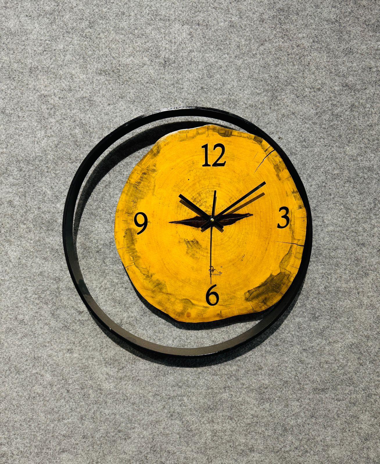 Wood And Metal Frame Wall Clock - Image 4