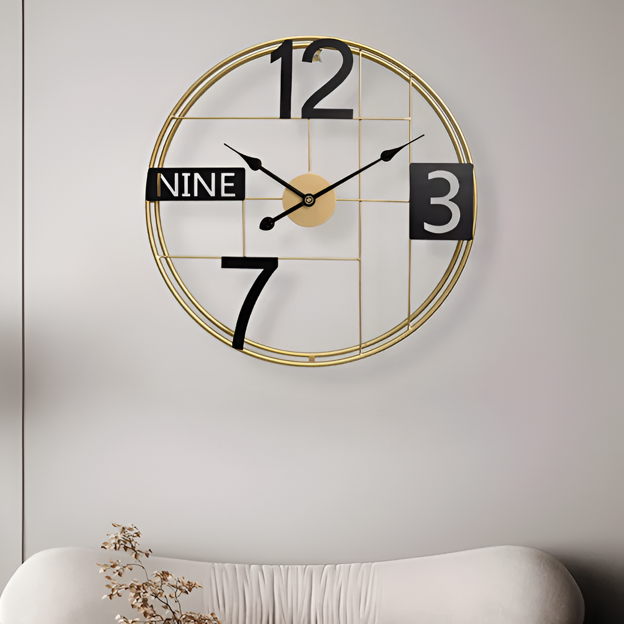 TRENDY GRACIOUS METALLIC WALL CLOCK