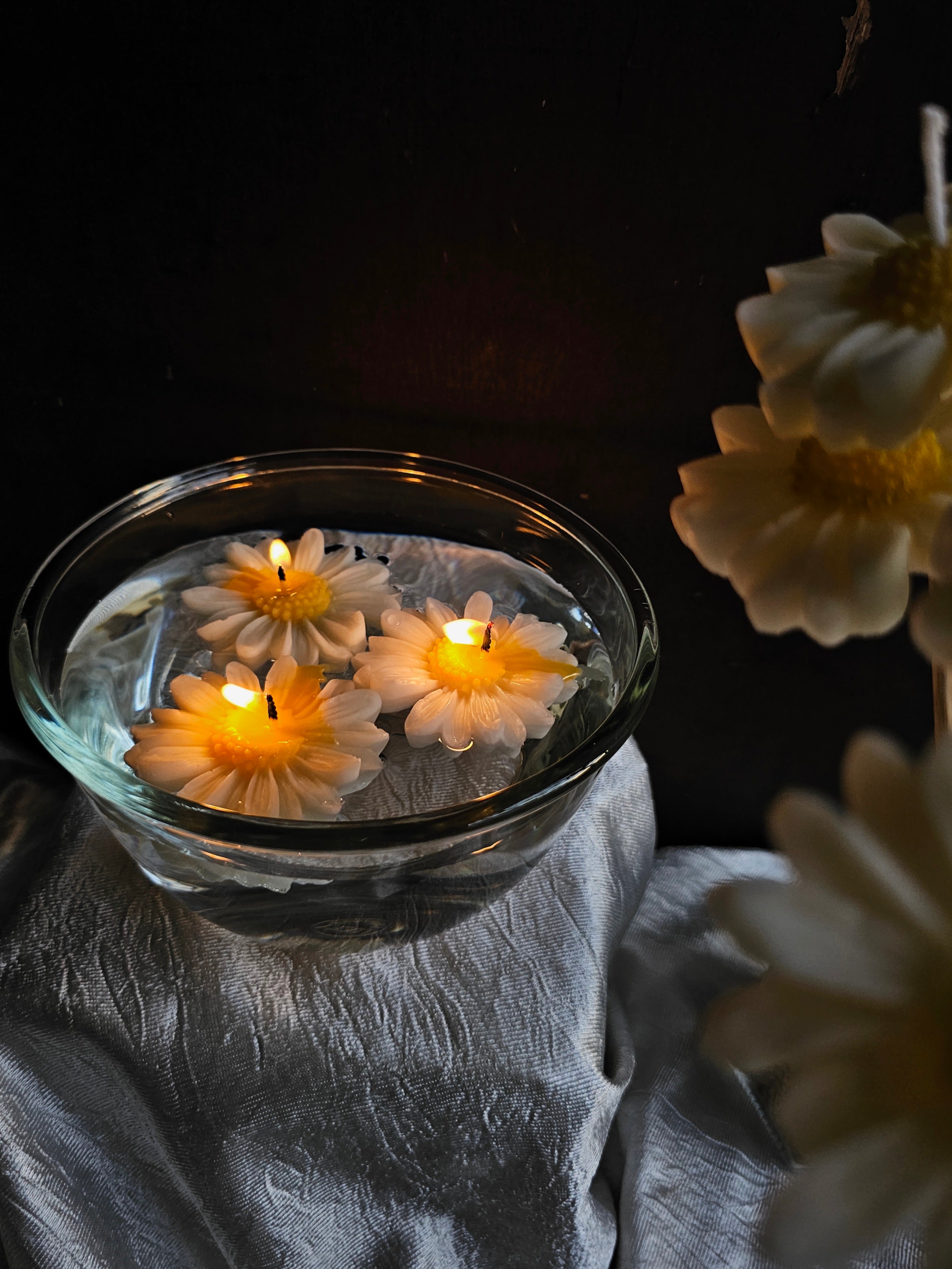 Floating Daisy Candle (Set of 3)