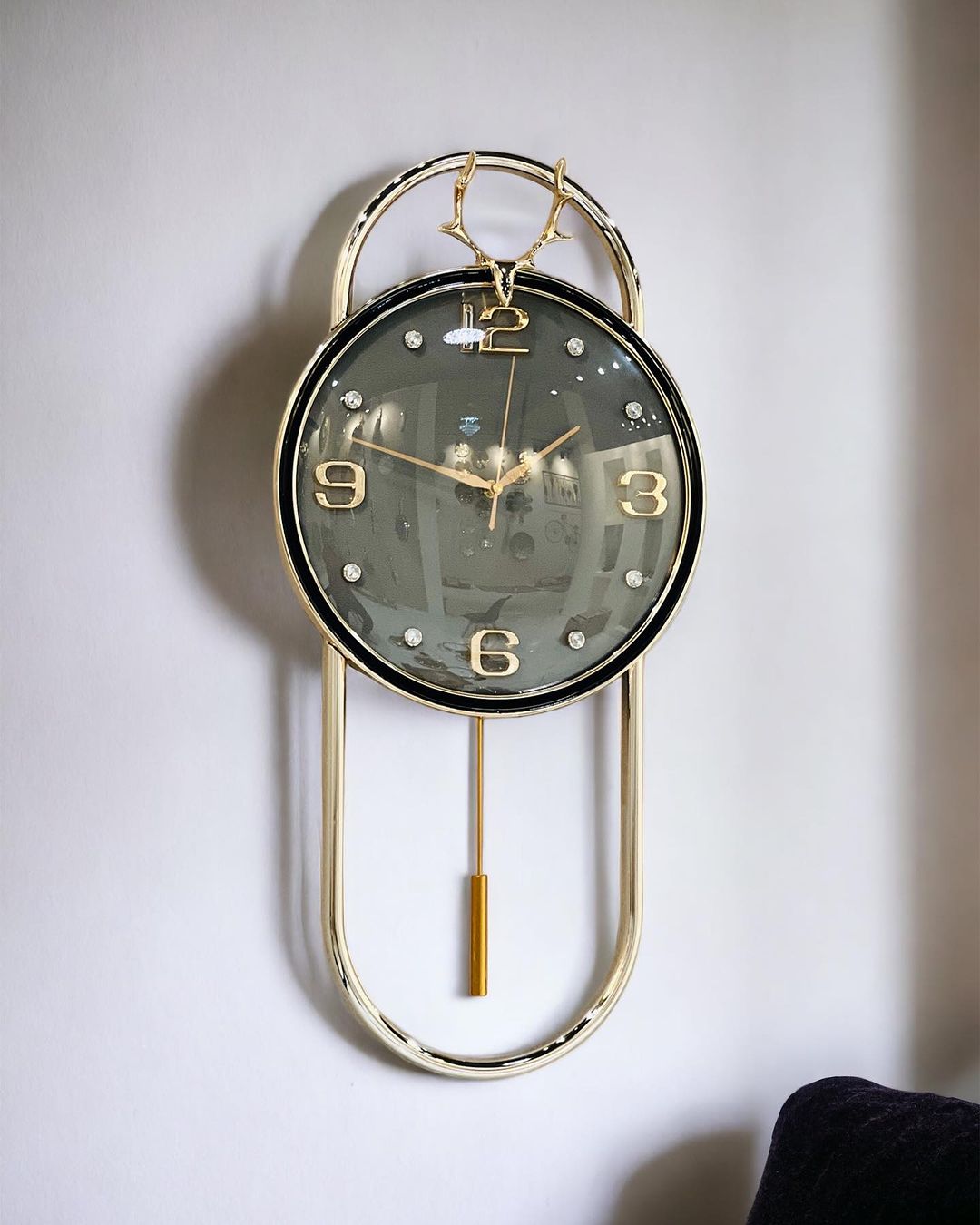 DECORATIVE GLASS HANGING METAL WALL CLOCK