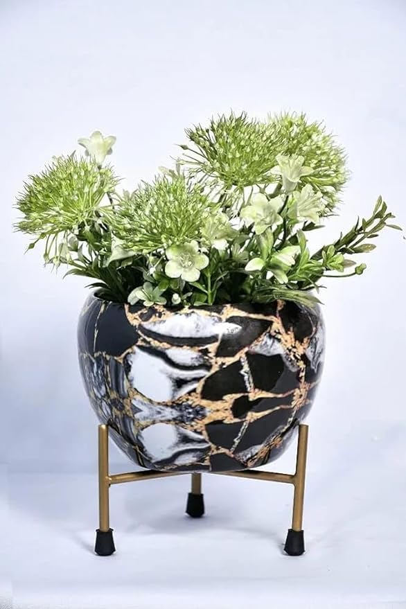 Blossom Delight Pot