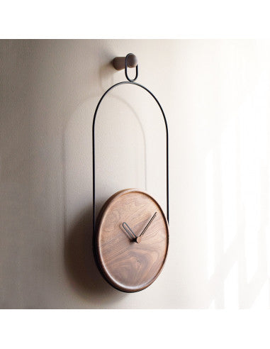 Vertical Style Oval Metal Case Analog Wall Clock