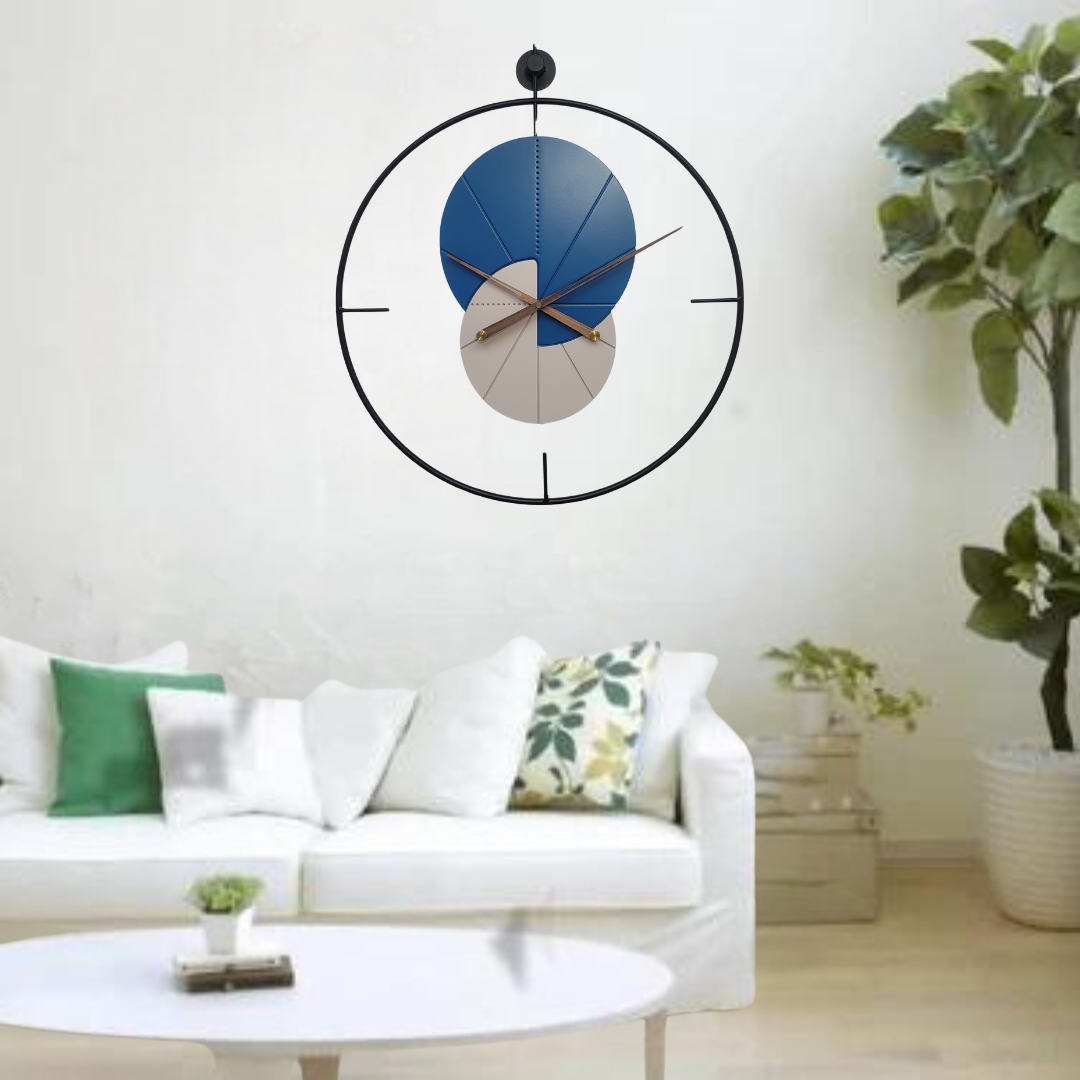 STYLISH WALL CLOCK